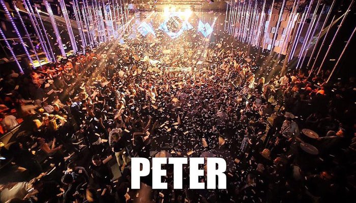 Peter Pan Riccione - una foto dell'interno della discoteca 